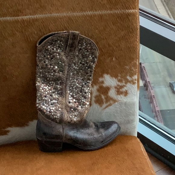 rhinestone cowboy boots